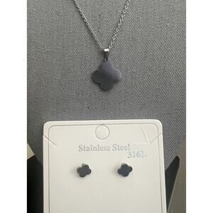 Stainless Steel Clover Necklace And Earring Set. 18"